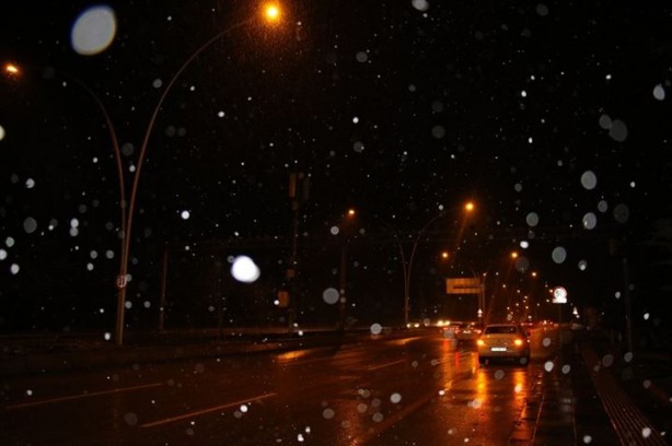 Foto - Başkentte mevsimin ilk karı yağdı 