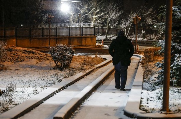 Foto - Başkentte mevsimin ilk karı yağdı 