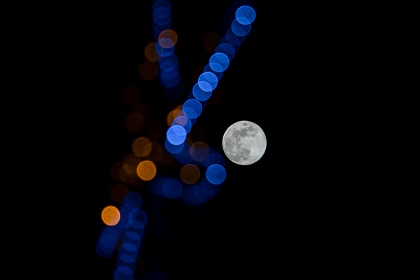 Foto - Başkentte yılın son dolunayı