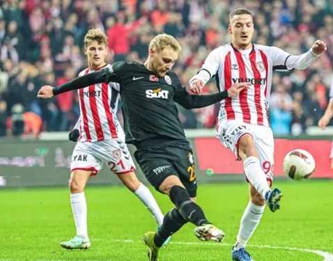 Foto - Baskısına rağmen hakkında şok eden bir iddia: Çok konuşulacak kararı yorumladı: Kriz fışkırmaya devam ediyor…