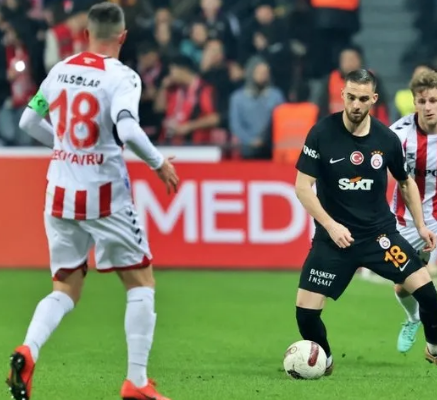 Foto - Baskısına rağmen hakkında şok eden bir iddia: Çok konuşulacak kararı yorumladı: Kriz fışkırmaya devam ediyor…