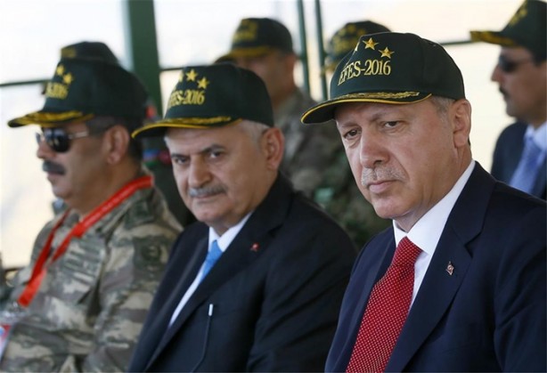 Foto - Başkomutan Efes tatbikatını izliyor