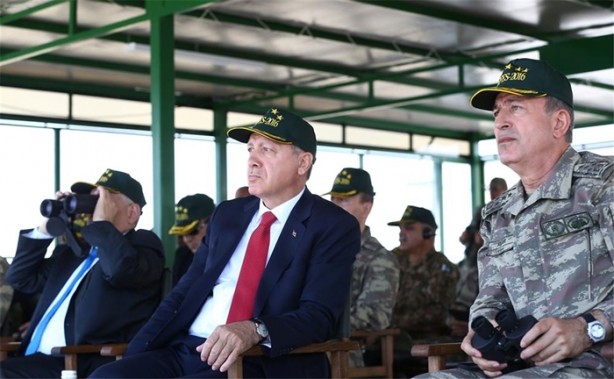 Foto - Başkomutan Efes tatbikatını izliyor