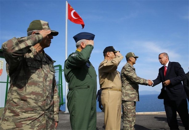 Foto - Başkomutan Efes tatbikatını izliyor