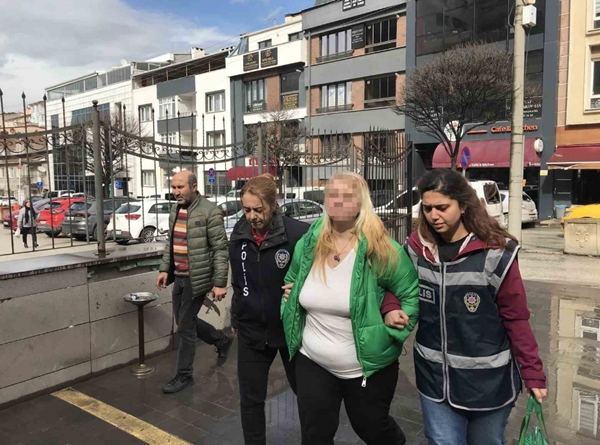 Başörtülü kadınlara hakaretler savuran rezil hakkında yeni gelişme