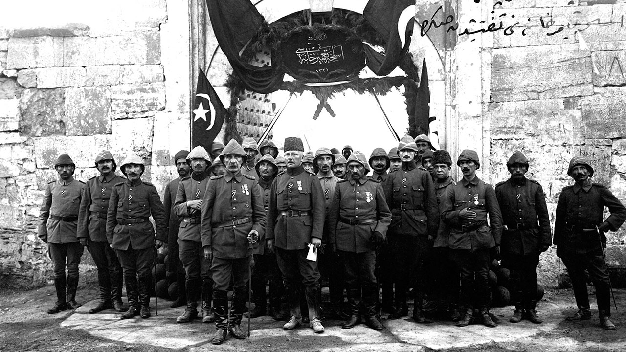 Bastığın yerleri toprak diyerek geçme tanı! Çanakkale Savaşı'nın tahribatına bir de böyle bakın