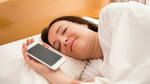 Foto - Başucunda cep telefonu ile uyuyanlar dikkat! Gece neler oluyor neler…