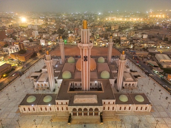 Foto - Batı Afrika'nın en büyük camisi ramazana hazır