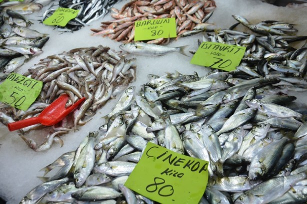 Foto - Batı Karadeniz'de tezgahlar balıklarla şenlendi! İşte fiyatı