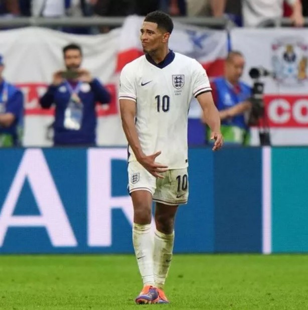 Foto - Batı kendini bir kez daha ispatladı! Merih'e ağır ceza diğerlerine torpil geçtiler