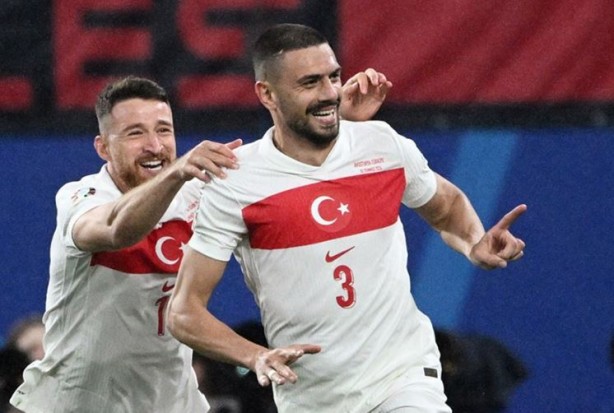 Foto - Batı kendini bir kez daha ispatladı! Merih'e ağır ceza diğerlerine torpil geçtiler