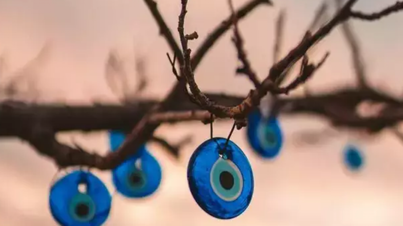 Foto - Batıl inançların aşırılığı ruh sağlığını olumsuz etkiliyor! Batıl inançların psikolojimize etkileri