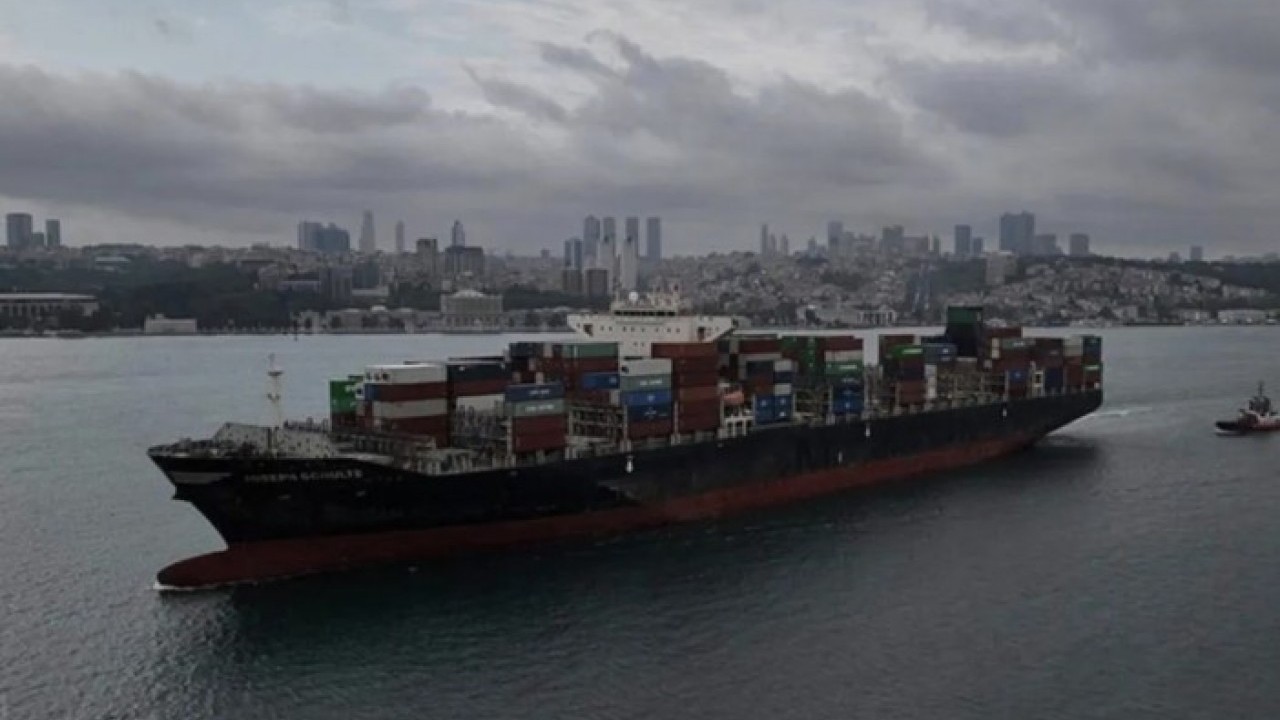 Bunlar iyi günleriniz: 'Türkler gemilerimizi geri çevirdi!'