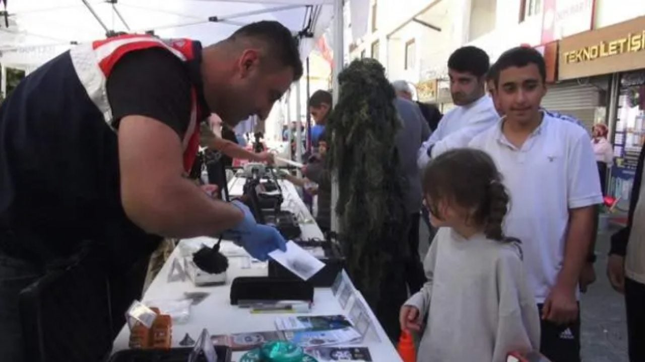Foto - Batman'da araba fiyatına bal satıldı! Fiyatı dudak uçuklattı!