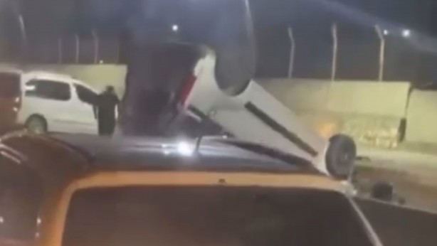 Foto - Batman’da düğün konvoyunda kaza