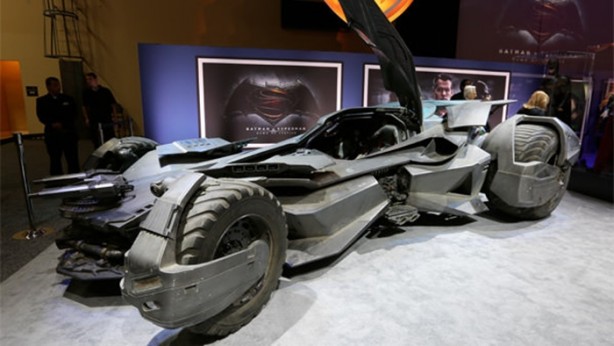 Foto - 'Batmobil' görücüye çıktı