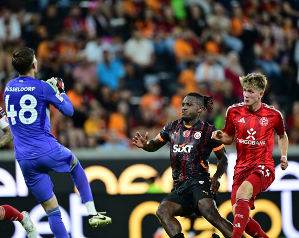 Foto - Batshuayi, Icardi’yi yerin dibine soktu!