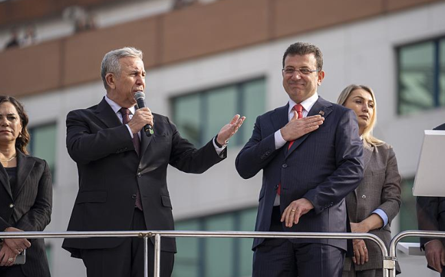 Foto - Bay bay Kemal geri döndü! Pimi çekilmiş bomba