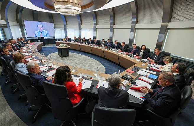 Foto - Bay bay Kemal geri döndü! Pimi çekilmiş bomba