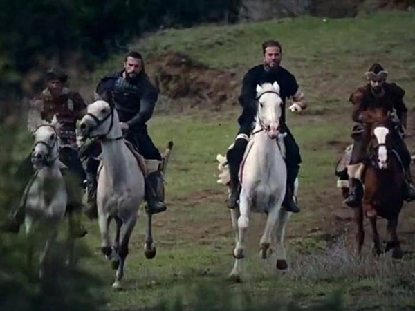 Foto - Baycu Noyan, Diriliş Ertuğrul'a geri mi dönüyor?