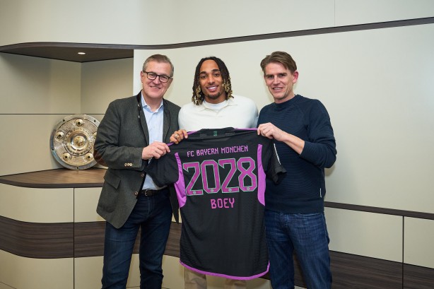 Bayern Münih Boey'i böyle açıkladı