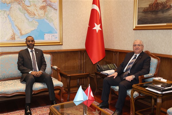Foto - Baykar ziyareti sonrası Somali Savunma Bakanı'ndan olay çıkış: Basacaksın kurşunu bir göz koyan olursa