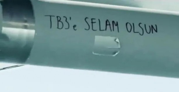 Foto - Baykar'dan büyük gurur! İHA-122 tam isabet vurdu