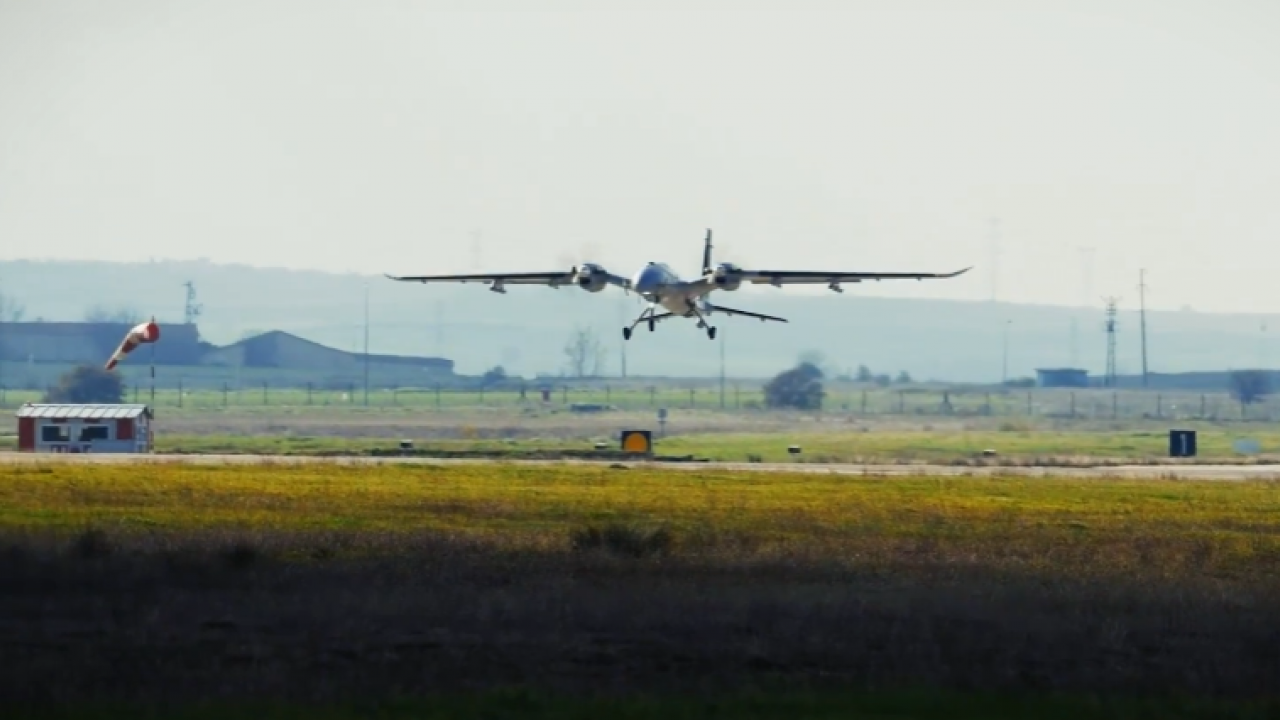 Bayraktar AKINCI’dan yerli mühimmatla nokta atışı: Hedefleri başarıyla imha etti