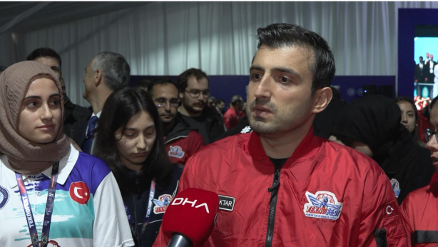 Foto - Bayraktar Kemankeş mini akıllı seyir füzesi, TEKNOFEST'te görücüye çıktı 