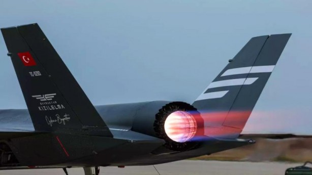 Foto - "Bayraktar Kızılelma bu yetenekten mahrumdu" dedi! Yeni özelliğini duyan heyecandan yerinde duramadı