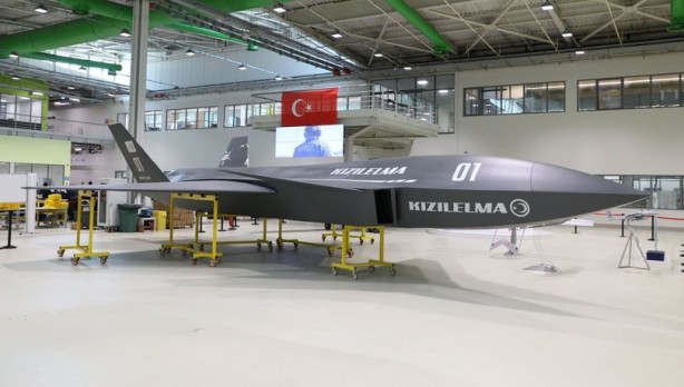 Foto - Mete Yarar Bayraktar Kızılelma ile ilgili bilinmeyen bir detayı açıkladı: F-35'in yerini almayacak! Çünkü...