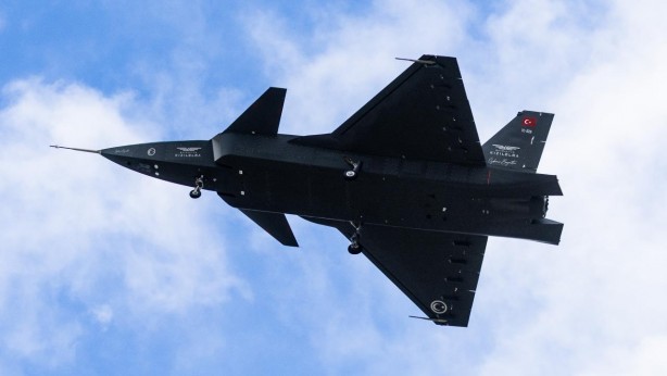 Foto - Mete Yarar Bayraktar Kızılelma ile ilgili bilinmeyen bir detayı açıkladı: F-35'in yerini almayacak! Çünkü...