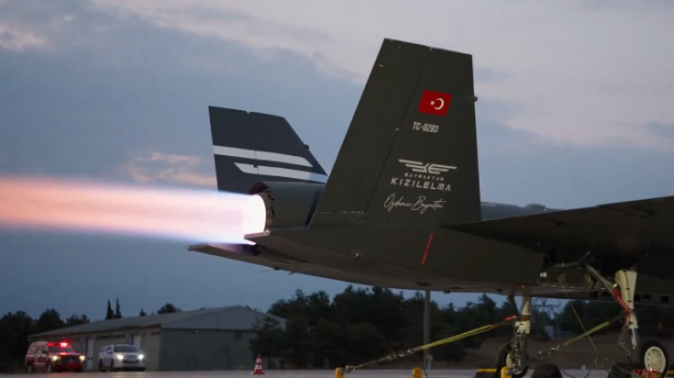 Foto - Bayraktar Kızılelma'nın motorunda herkesi şaşırtan detay! Kısa sürede gündem oldu