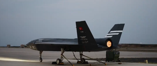 Foto - Bayraktar Kızılelma'nın motorunda herkesi şaşırtan detay! Kısa sürede gündem oldu