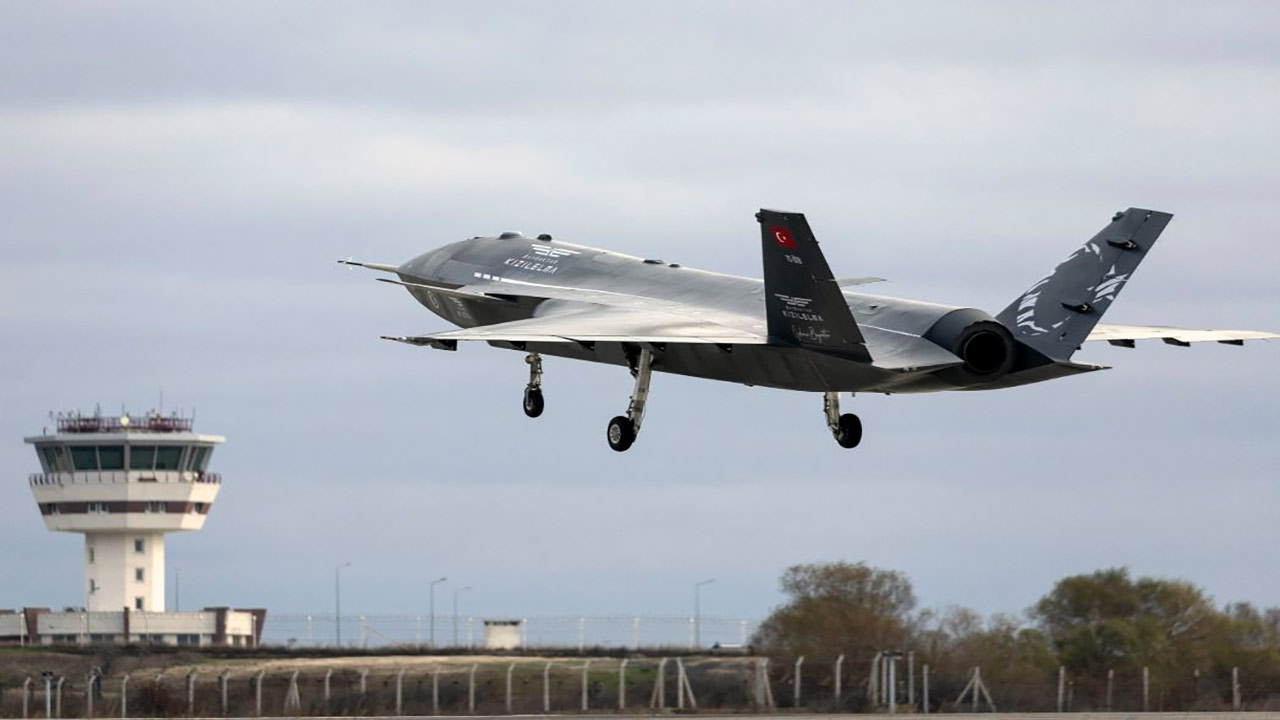 Foto - Bayraktar KIZILELMA'nın yeni özelliği açıklandı! Korku salacak