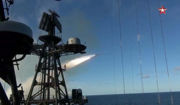 Foto - Bayraktar korkusu bunu da yaptırdı! Moskova 'ana silahını' ilk kez kullandı