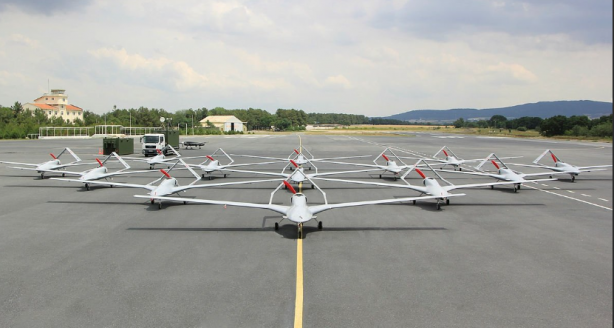 Foto - Bölgede sıcak gelişme! Bayraktar TB2 SİHA'ya karşı savaş uçaklarını havalandırdılar