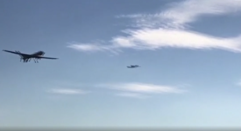 Foto - Bölgede sıcak gelişme! Bayraktar TB2 SİHA'ya karşı savaş uçaklarını havalandırdılar