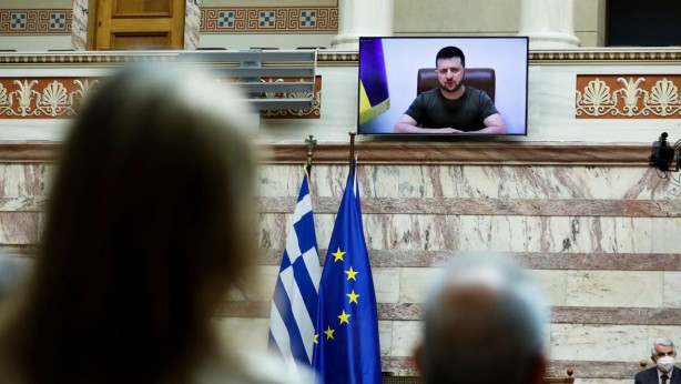 Foto - Bayraktar TB2 SİHA kararı sonrası Türkiye'ye ayıp eden Ukrayna'yı sattılar! İşte buna 'ilahi adalet' denir