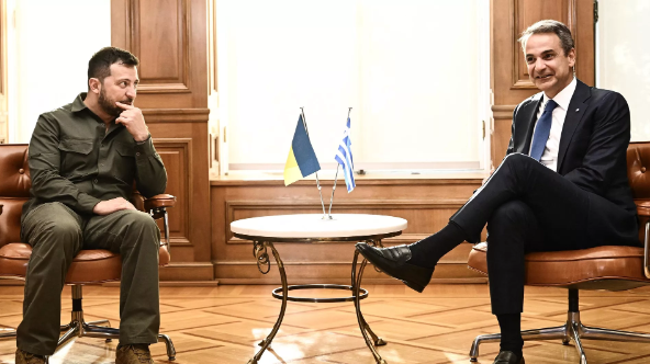 Foto - Bayraktar TB2 SİHA kararı sonrası Türkiye'ye ayıp eden Ukrayna'yı sattılar! İşte buna 'ilahi adalet' denir