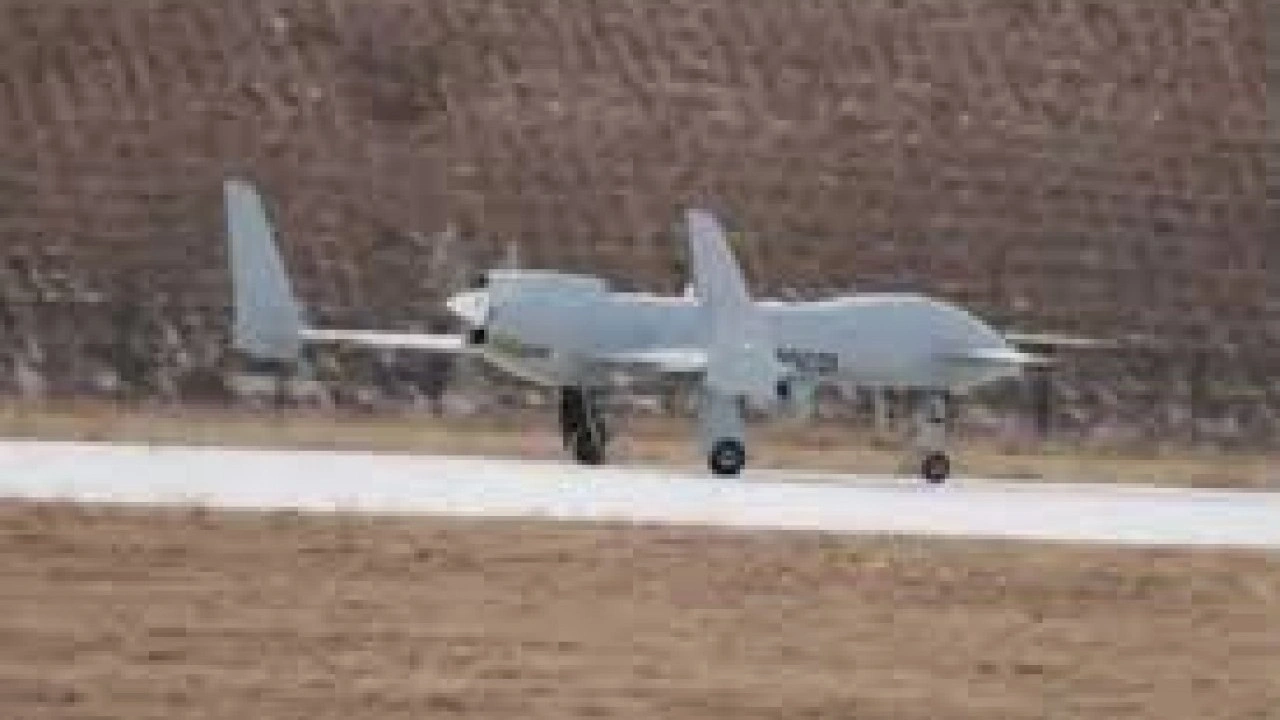 Foto - 'Bayraktar TB2 SİHA'ya rakip çıkarıyoruz' diyerek duyurdular: Çok mesafe kat etmemiz lazım ama yapıyoruz