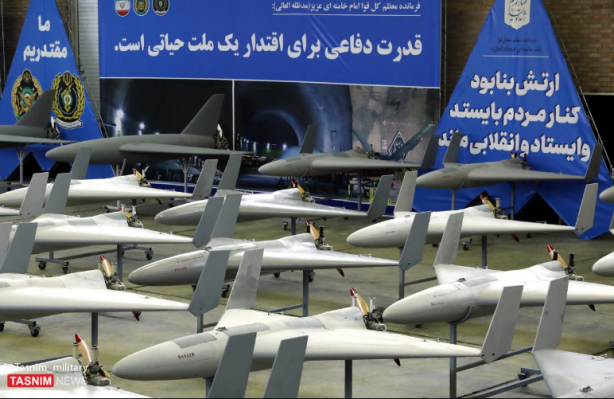 Bayraktar TB2 ve TB3 SİHA'nın rakiplerini dünyaya gösterdiler