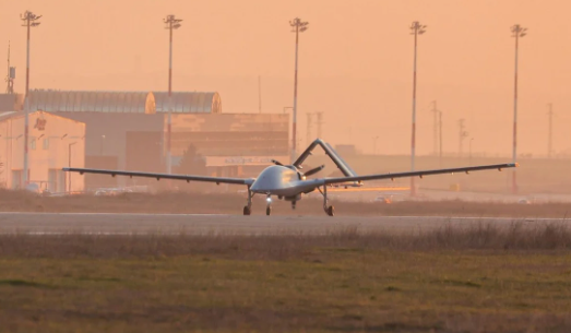 Bayraktar TB3 SİHA, BAE'lileri hayrete düşürdü