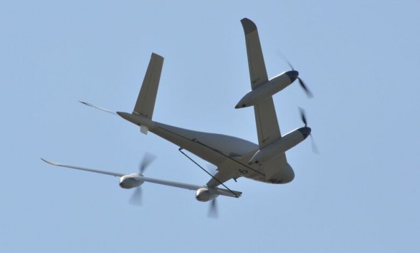 Foto - Anbean Türk İHA’larını takip ediyorlardı Bayraktar TB3 SİHA'ya beklenmedik rakip