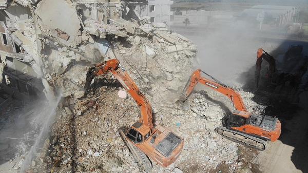 Foto - Bayram bitti iş makinesi sesleri yükseldi