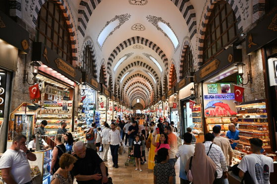 Foto - Bayram dolayısı ile şehir boşaldı! İstanbul onlara kaldı