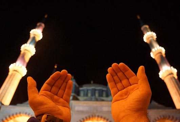 Foto - Bayram gecelerinin fazileti 
