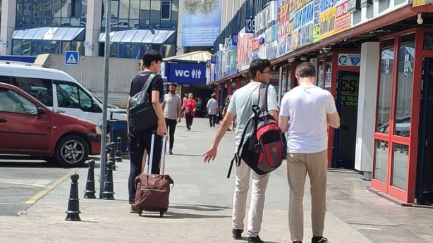 Bayram göçü! ‘Aç’ dedikleri millet bilet bırakmadı