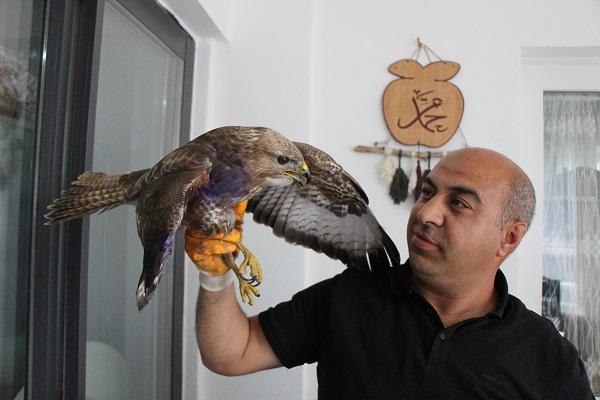 Foto - Bayram misafiri şahine neler neler ikram ettiler