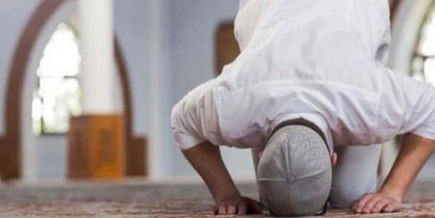 Foto - Bayram namazı evde kılınır mı? Bayram namazı yerine hangi namaz kılınır?